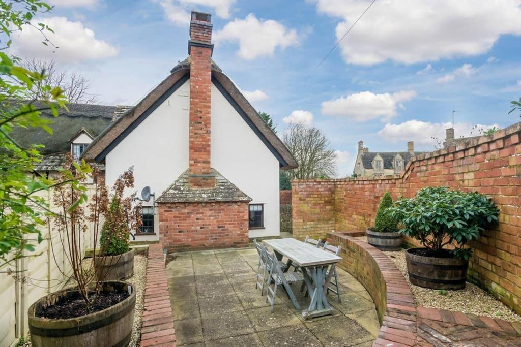Cotswold Thatched Cottage Mickleton  Zewnętrze zdjęcie