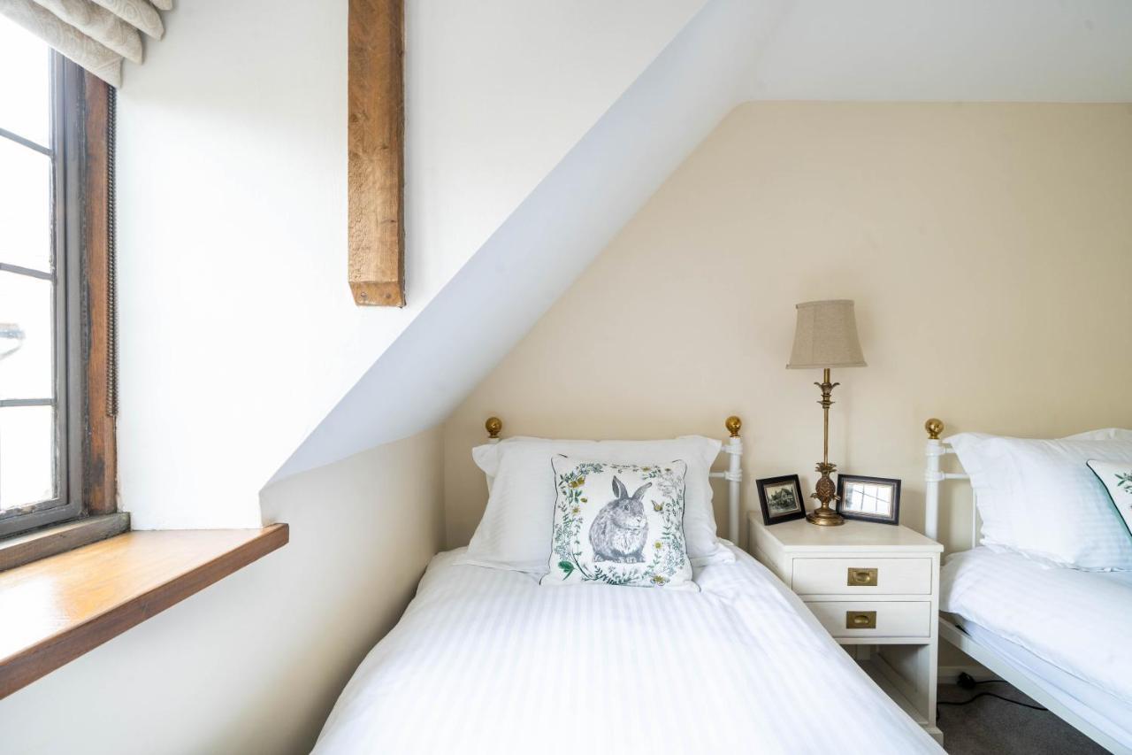 Cotswold Thatched Cottage Mickleton  Zewnętrze zdjęcie
